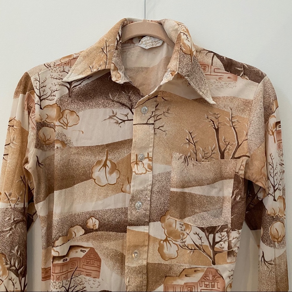 ❌SOLD❌1970s Polyester Tree Print Blouse
